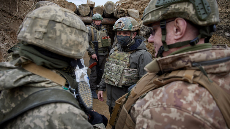 Ukraine đề nghị NATO đến Donbass để thử nghiệm thiết bị quân sự mới?