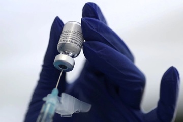 Hiệu quả của vắc-xin Covid-19 giảm sau 6 tháng, Pfizer tính tiêm mũi thứ 3