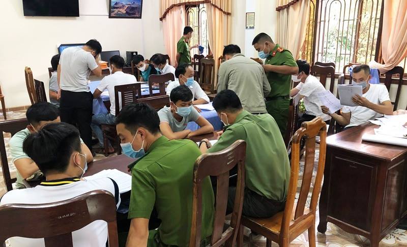 Xóa sổ hai tụ điểm đánh bạc hơn 3 tỷ đồng ở huyện miền núi Quảng Nam