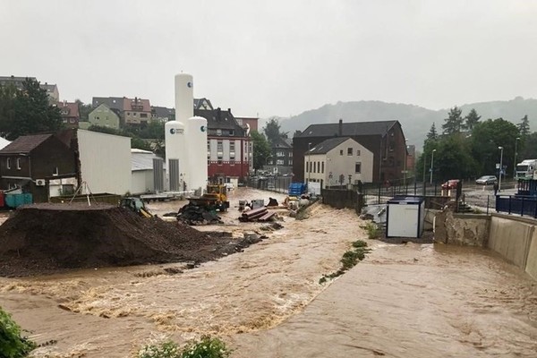 Đức: Ngập lụt nghiêm trọng làm vỡ đê, 36 người chết và mất tích