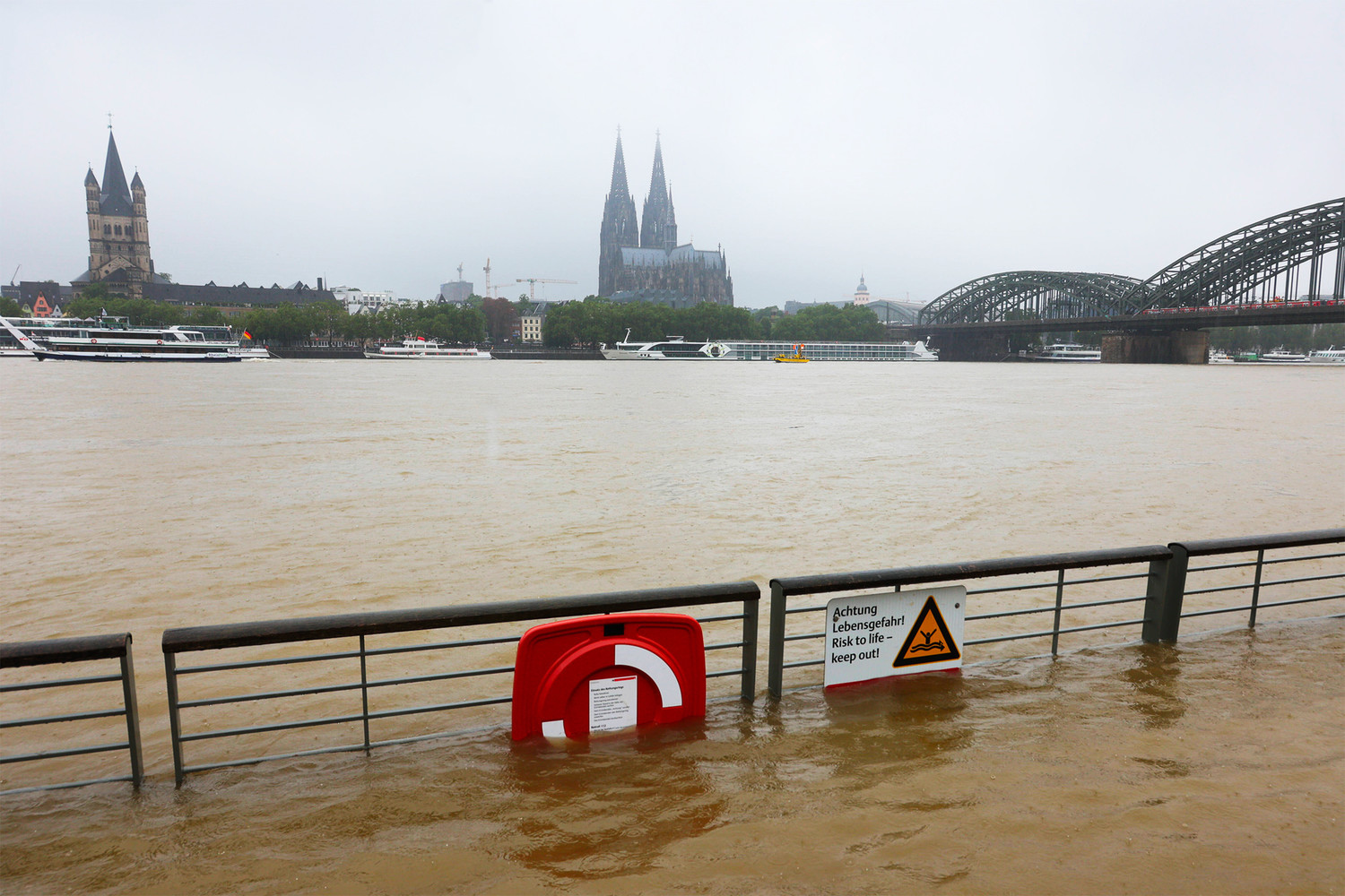 Hơn một nghìn người mất tích, hàng chục người thiệt mạng do lũ lụt ở Đức
