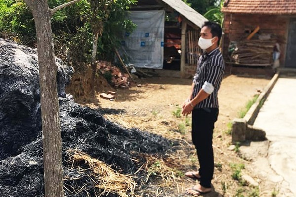 Quảng Nam: Tàn cuộc nhậu, hai thanh niên rủ nhau đi đốt ụ rơm trong làng