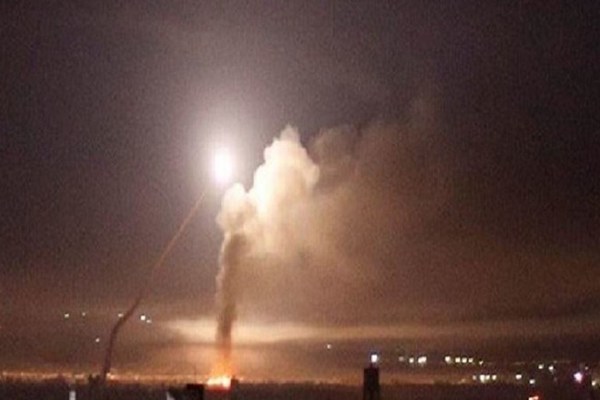 Israel phóng tên lửa vào lãnh thổ Syria trong đêm