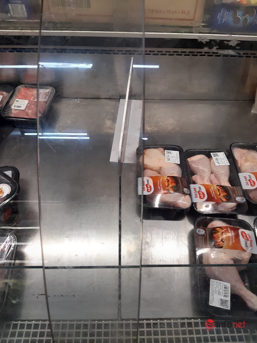 Khan hiếm thịt cục bộ tại siêu thị, nhà cung cấp 'khất' thời hạn giao hàng online