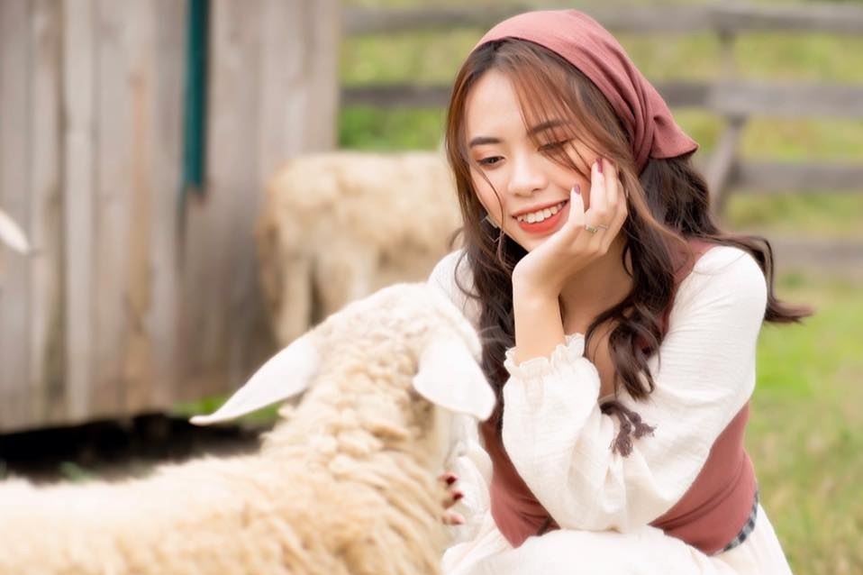 Nữ sinh chuyên Địa đạt 10 điểm môn Tiếng Anh gây sốt khi bỏ qua 3 tấm vé tuyển thẳng đại học - Vimarsana News