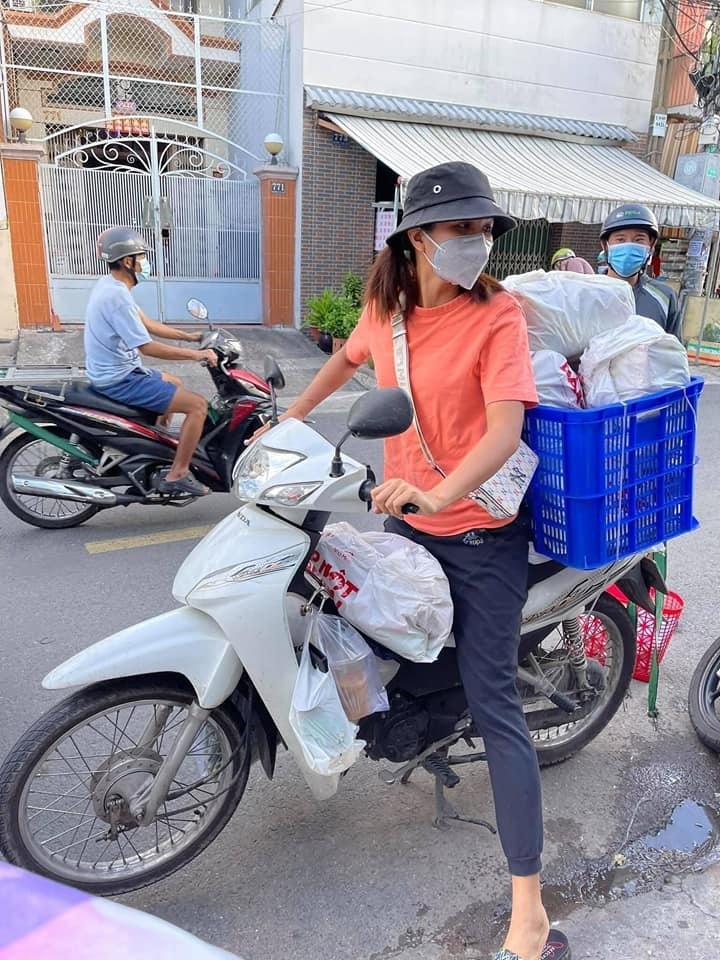 Những sao Việt có hành động ấm áp mùa dịch khiến dân mạng thực sự cảm động