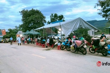 Nghệ An: Huyện miền núi có gần 800 người đi xe máy về quê, một số ca mắc Covid-19