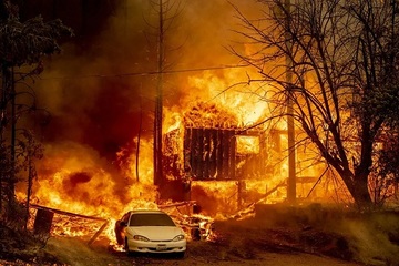 California hứng chịu trận cháy rừng thảm khốc