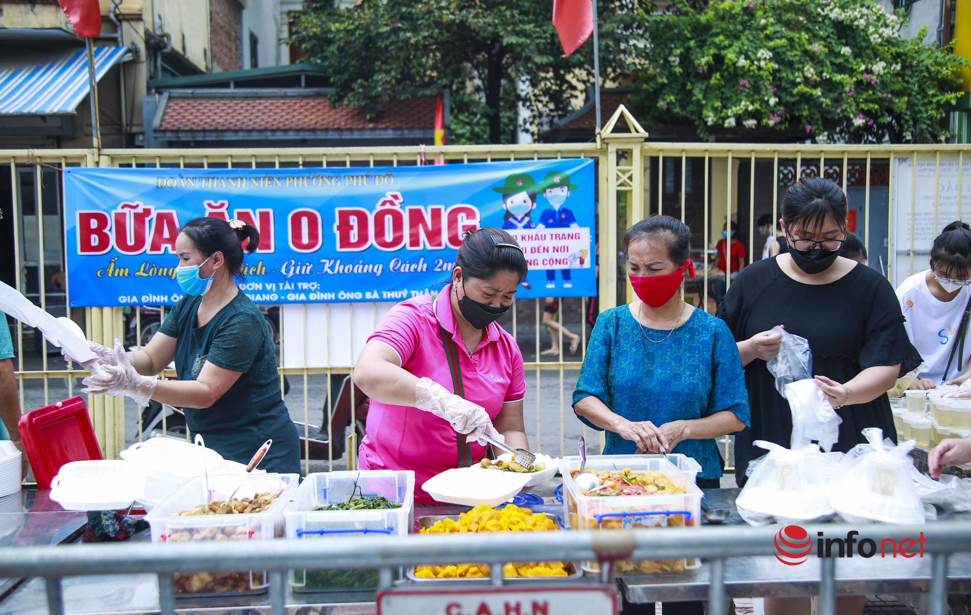 Hà Nội: Những bữa cơm '0 đồng' lan tỏa tình người trong mùa dịch