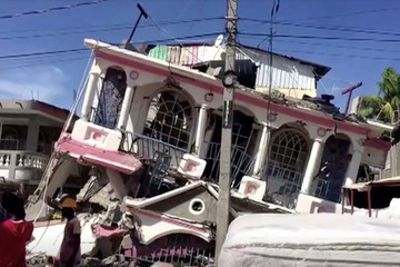 Động đất 7,2 độ richter ở Haiti, 304 người chết, hơn 1.800 người bị thương