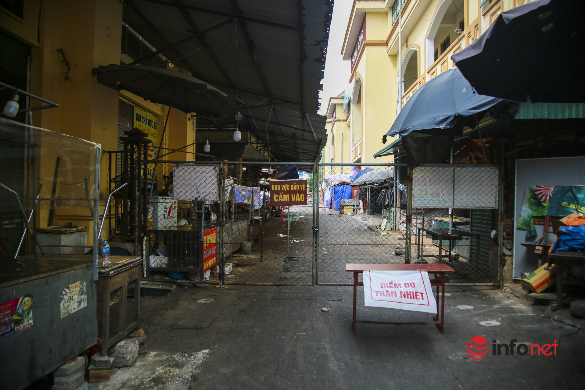 Hà Nội: F0 đến khu chợ dân 2 phường đi chung, phong tỏa 2 tuyến phố