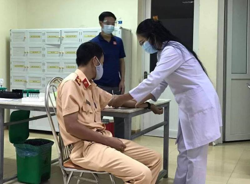 Đại úy Công an Hà Tĩnh hàng chục lần 'cứu' bệnh nhân nhóm máu hiếm