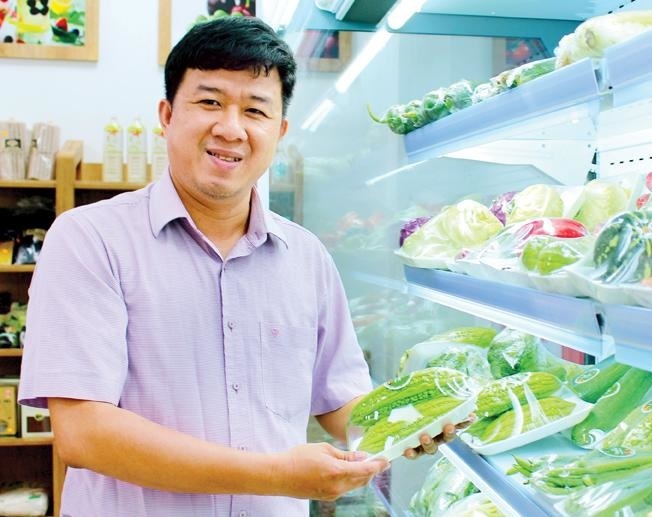 Kỹ sư cơ khí mê nông nghiệp, trở thành chủ chuỗi cửa hàng thực phẩm sạch