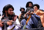 Taliban lại bắn loạt đạn chỉ thiên ăn mừng ở Kabul vì chuyện gì?