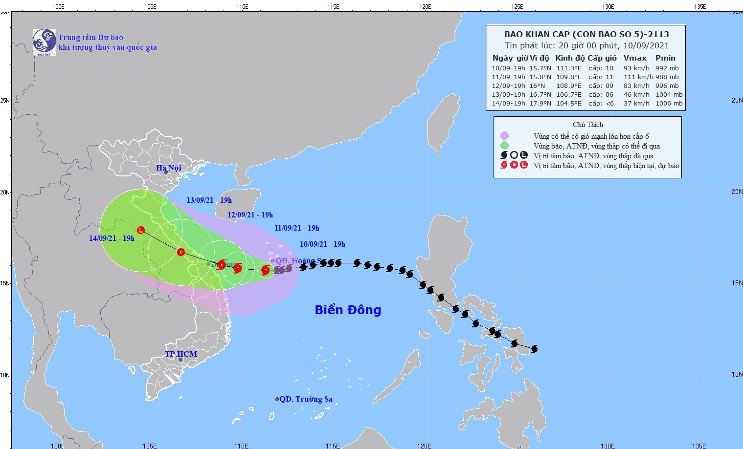 Bão số 5 tiếp tục tăng cấp trong 24 giờ tới, tiến gần bờ biển Quảng Trị - Quảng Nam