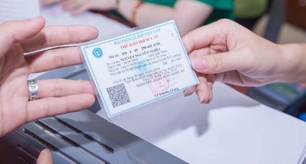 Phú Yên vận động các mạnh thường quân tặng thẻ BHYT cho người cận nghèo