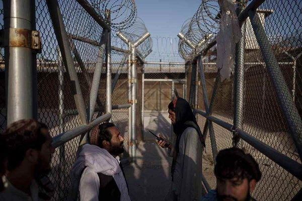 Điều gì đang xảy ra trong nhà tù lớn nhất ở Afghanistan?