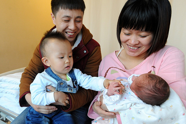 Trợ cấp tiền mua nhà cho những vợ chồng sinh từ 2 con ở Trung Quốc