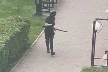 Video khoảnh khắc của nghi phạm trước vụ xả súng vào trường đại học ở Nga