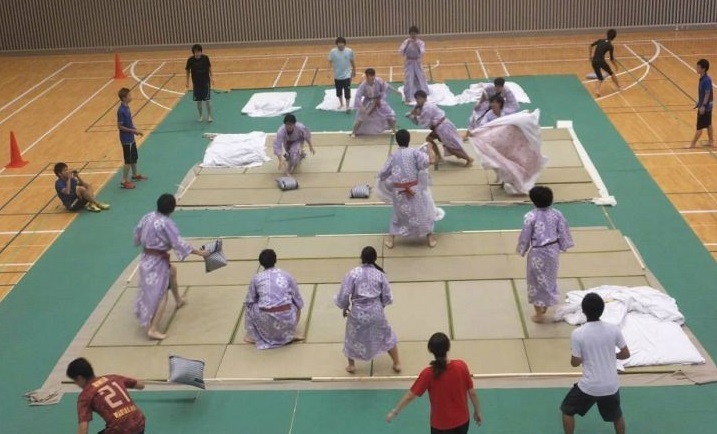 Trò chơi trẻ em trở thành môn thể thao độc nhất vô nhị ở Nhật Bản như thế nào?