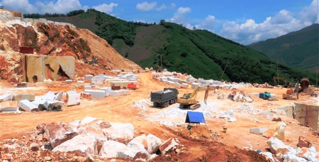 Khởi tố thêm 3 bị can trong vụ khai thác đá trái phép quy mô lớn ở Nghệ An