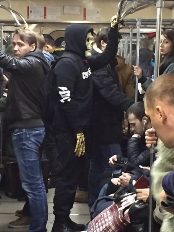 Tàu điện ngầm ở Nga và những cảnh tượng gây ‘sốc’