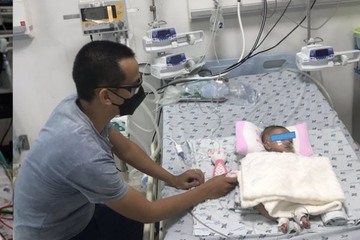 'Chạy đua với tử thần' cứu bé 3 tháng tuổi nguy kịch bị tim, nhiễm Covid-19, bác sĩ lưu ý đặc biệt cha mẹ thời bình thường mới