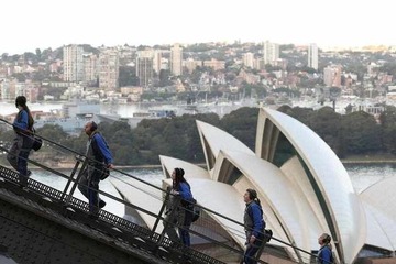 Thành phố Sydney kết thúc 100 ngày chỉ có 'mồ hôi và không có bia'