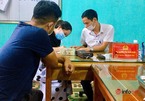 Hà Tĩnh: Cô giáo trả lại gần 66 triệu đồng 'đi lạc' vào tài khoản của mình