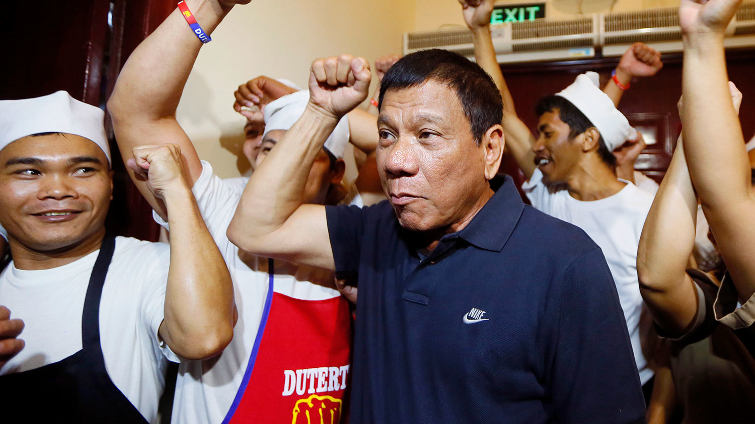Tổng thống Philippines tìm ra cách đối phó với người từ chối tiêm vắc xin Covid-19