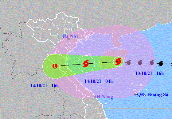 Bão số 8 giảm cường độ, tâm bão cách Hà Tĩnh hơn 400km