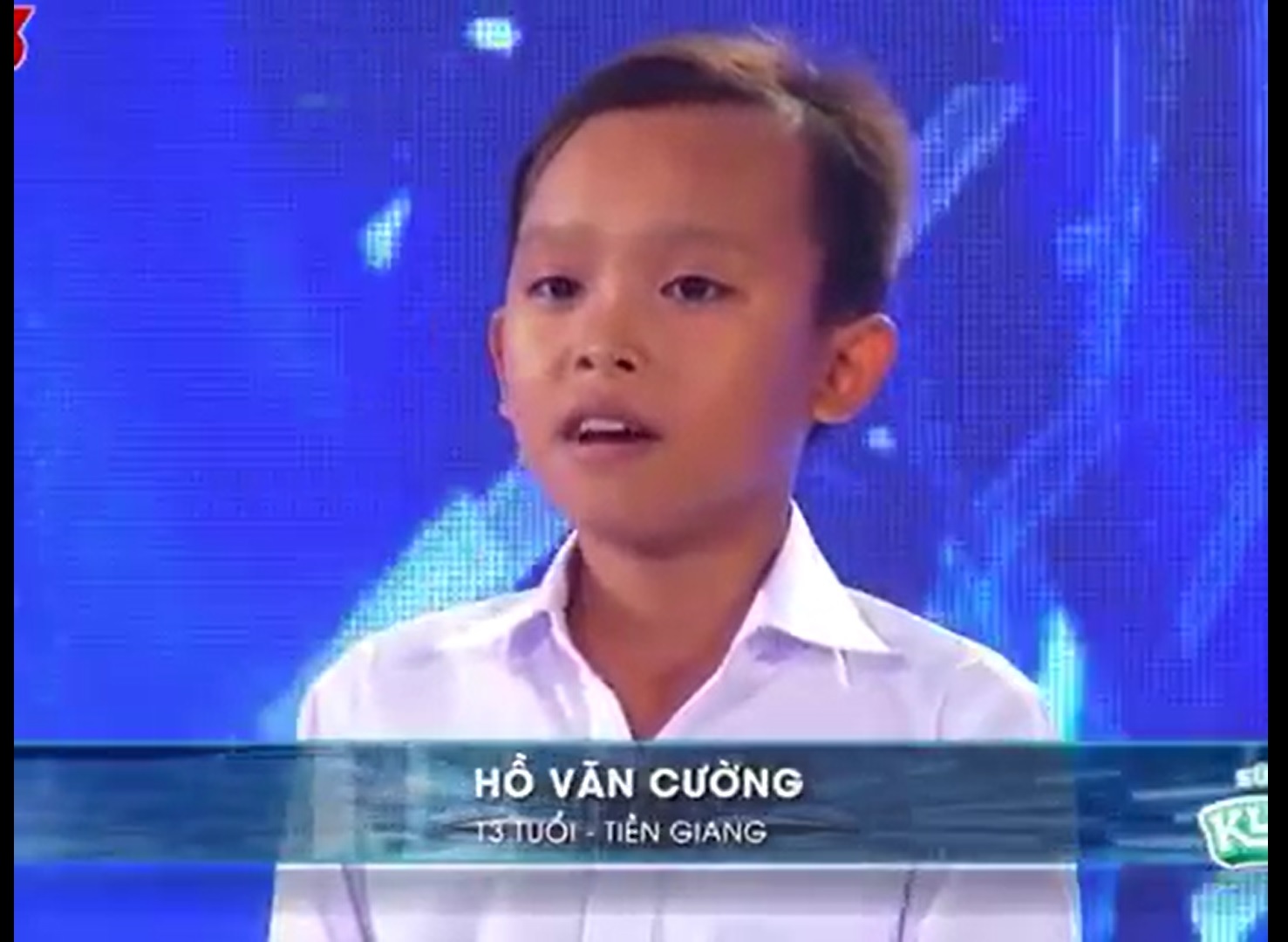 Dân mạng rần rần 'đào lại' clip ngày đầu tiên Hồ Văn Cường xuất hiện trong showbiz Việt