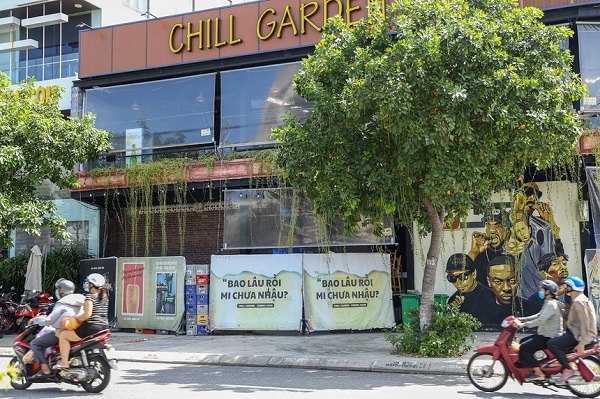 Nhà hàng, quán xá ở Đà Nẵng rụt rè mở bán vì lo dịch bùng phát