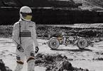 Phi hành gia điều khiển 'siêu mô tô' lái xe trên Mặt trăng?