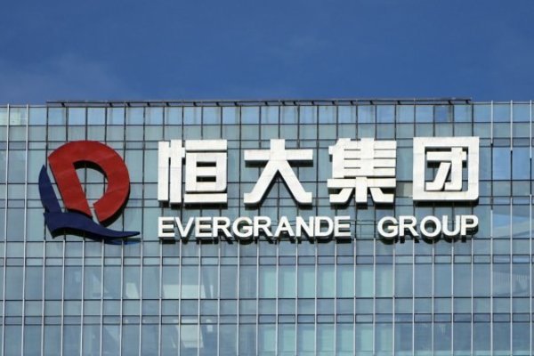 'Bom nợ' Evergrande lan rộng, kéo giá bất động sản Trung Quốc giảm sau nhiều năm chỉ tăng