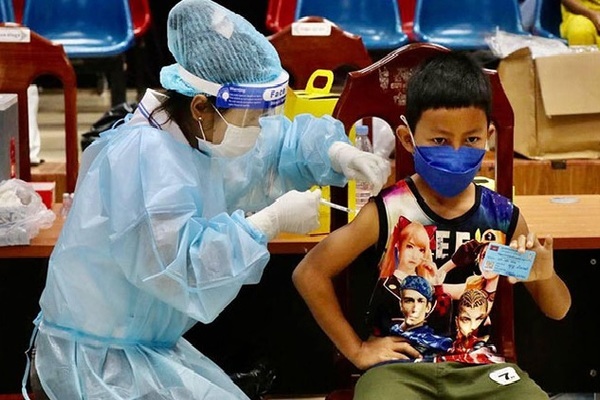 Quốc gia có gần 100% trẻ từ 6 – 12 tuổi tiêm vắc xin Covid-19, trường học mở cửa đồng loạt