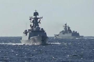 Dàn chiến hạm Nga – Trung vờn quanh, Nhật Bản không khỏi lo lắng