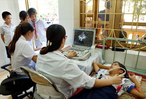 Bệnh viện Bạch Mai tổ chức các hoạt động đào tạo, chỉ đạo tuyến tại tỉnh Lào Cai