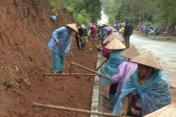 Chi Lăng - Lạng Sơn: 'Ngày chủ nhật đỏ' chung sức xây dựng nông thôn mới