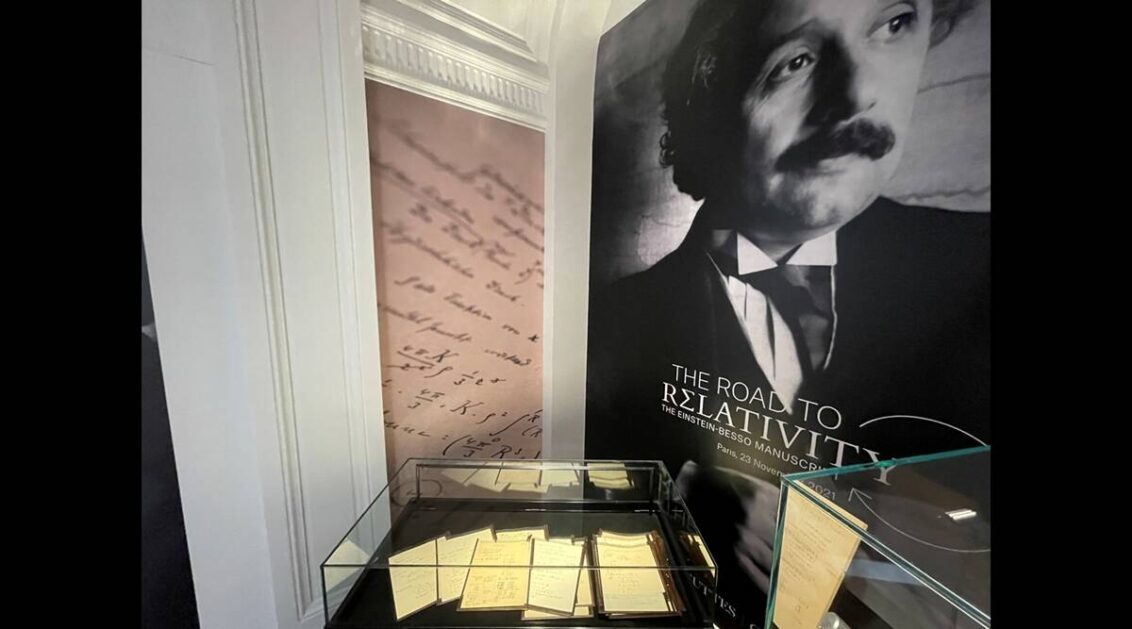 Hé lộ bản nghiên cứu viết tay của thiên tài Albert Einstein