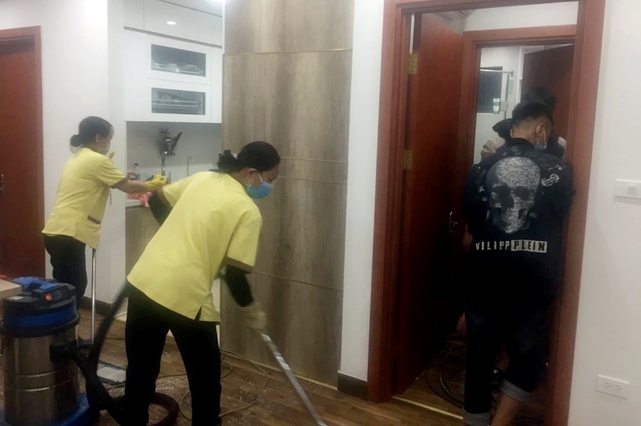 Sự cố hy hữu ở chung cư cao cấp Hà Nội: Vì sao bồn cầu tràn chất thải khắp nhà?