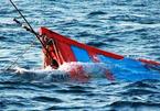 Tàu cá Nghệ An bị chìm, 5 thuyền viên đang mất tích