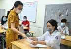 Thầy hiệu trưởng “gỡ rối” cho giáo viên Hà Nội trước phương án tiết này dạy trực tiếp tiết sau đã online