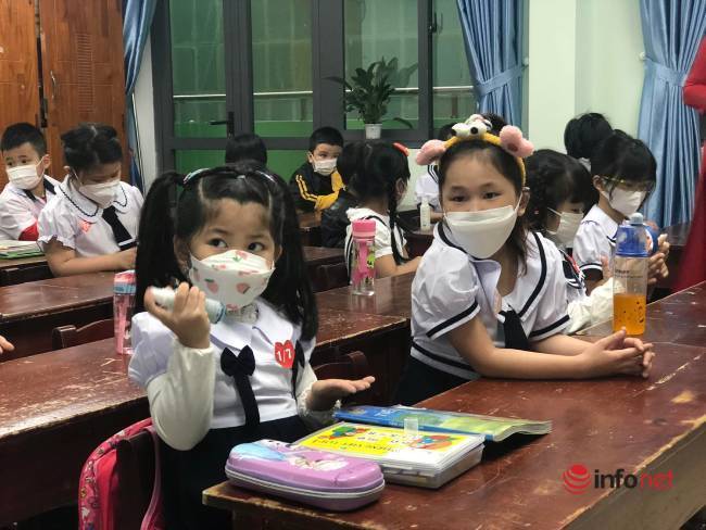Ngày đầu tiên học sinh lớp 1 Đà Nẵng đi học trực tiếp