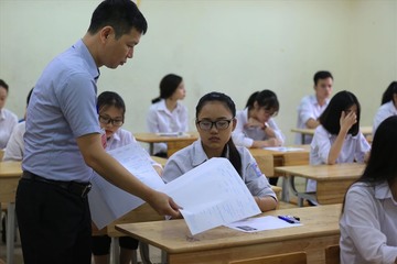 Quảng Ninh: Thưởng tới 700 triệu đồng cho học sinh giỏi thi cấp quốc tế