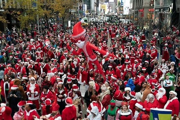 Hàng trăm 'ông già Noel' say xỉn đổ xuống phố ở Mỹ