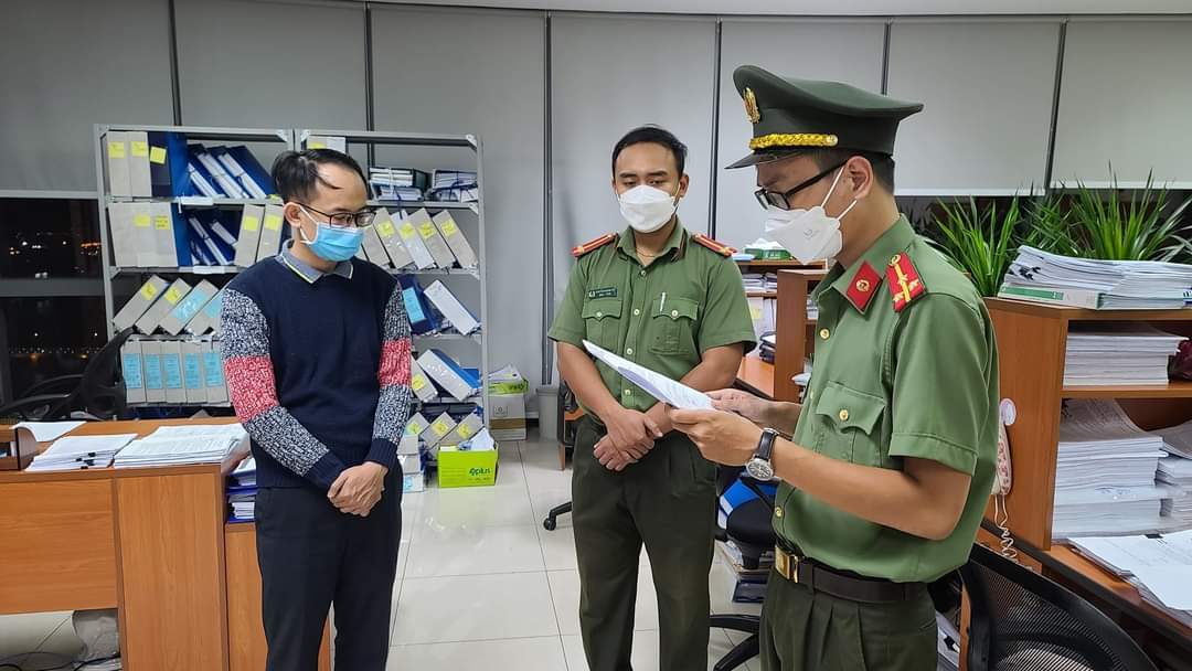 Bắt tạm giam cán bộ Sở LĐ-TBXH TP Đà Nẵng nhận hối lộ