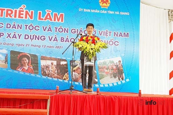 Triển làm ảnh về cội nguồn sức mạnh của dân tộc Việt Nam ở Hà Giang