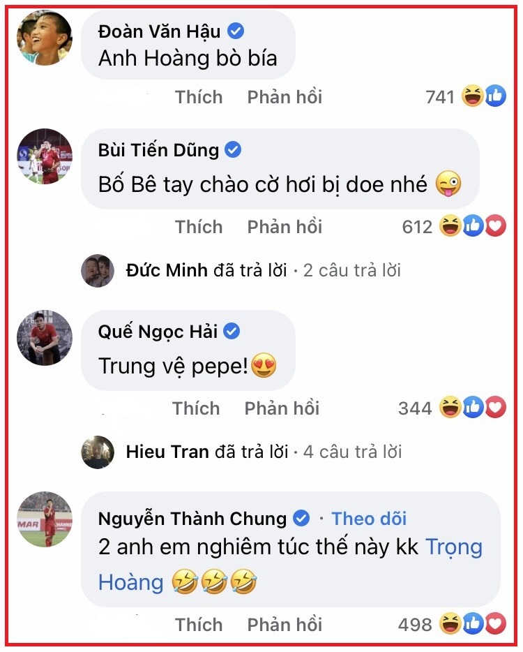 Bố con Trọng Hoàng khoe khoảnh khắc chào cờ để ‘tiếp lửa’ cho đội tuyển Việt Nam