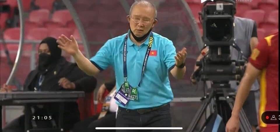 Loạt khoảnh khắc tiếc nuối của thầy trò Park Hang Seo về trận gặp ĐT Thái Lan